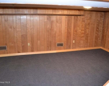 42 Oakwood Drive - Photo Thumbnail 12