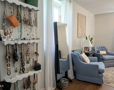 352 State Street - Photo Thumbnail 5