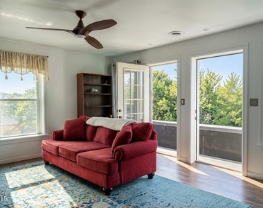 352 State Street - Photo Thumbnail 17