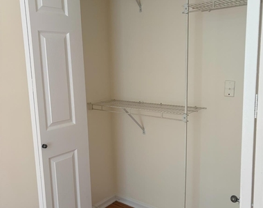 215 Prestwick Way - Photo Thumbnail 13