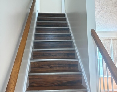 215 Prestwick Way - Photo Thumbnail 18