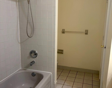 215 Prestwick Way - Photo Thumbnail 22
