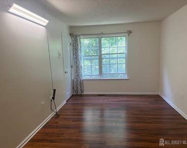 215 Prestwick Way - Photo Thumbnail 20