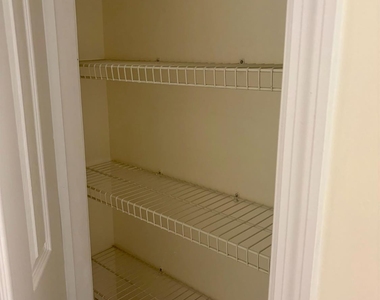 215 Prestwick Way - Photo Thumbnail 17