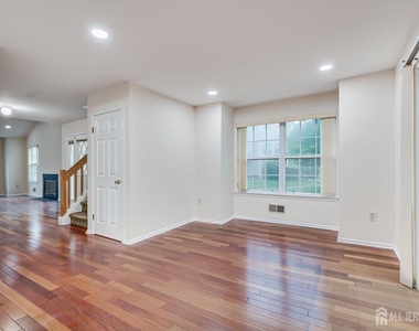15 Allison Court - Photo Thumbnail 14