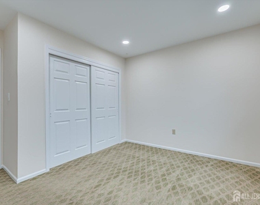 15 Allison Court - Photo Thumbnail 32