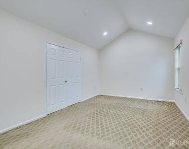 15 Allison Court - Photo Thumbnail 27