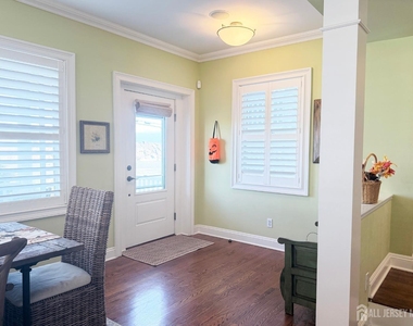 576 Ocean Avenue - Photo Thumbnail 5