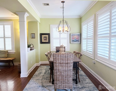 576 Ocean Avenue - Photo Thumbnail 4