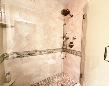 576 Ocean Avenue - Photo Thumbnail 10