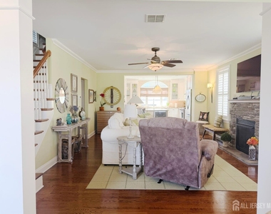 576 Ocean Avenue - Photo Thumbnail 20