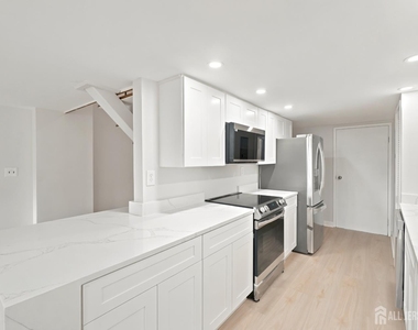 40 Fayette Street - Photo Thumbnail 4