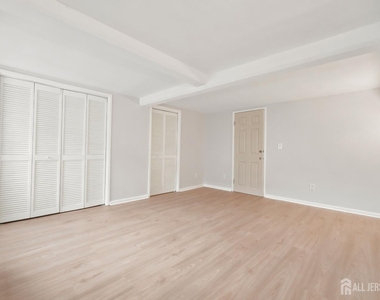 40 Fayette Street - Photo Thumbnail 12