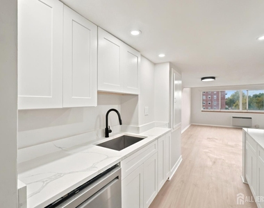 40 Fayette Street - Photo Thumbnail 7