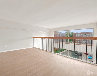 40 Fayette Street - Photo Thumbnail 14