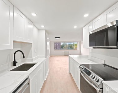 40 Fayette Street - Photo Thumbnail 6