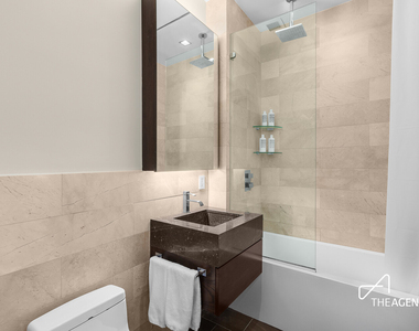 140 W 22nd Street - Photo Thumbnail 2