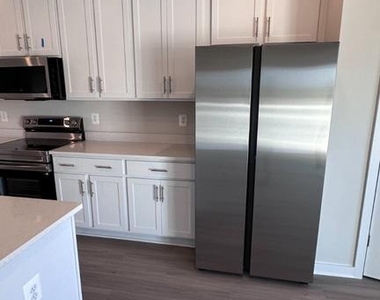 387 Huntwell W Boulevard - Photo Thumbnail 13