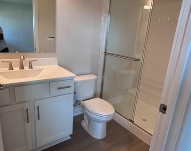387 Huntwell W Boulevard - Photo Thumbnail 19