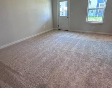 387 Huntwell W Boulevard - Photo Thumbnail 17