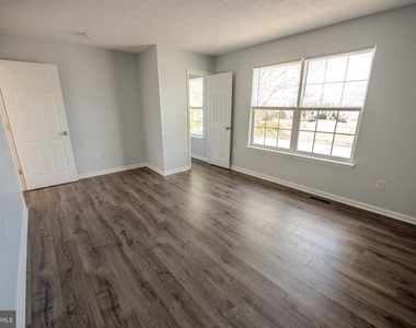 2926 Sorrell Court - Photo Thumbnail 15