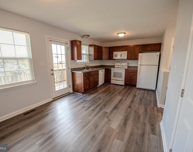 2926 Sorrell Court - Photo Thumbnail 8