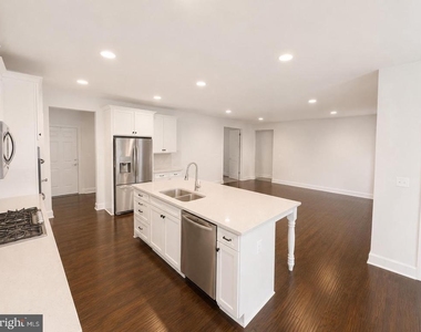 185 Verbena Drive - Photo Thumbnail 15