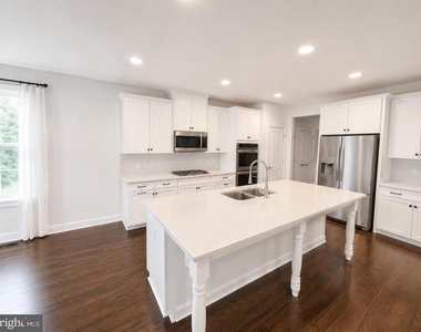 185 Verbena Drive - Photo Thumbnail 18