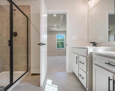 1400 Crested Iris Drive - Photo Thumbnail 35