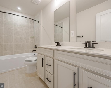 1400 Crested Iris Drive - Photo Thumbnail 37