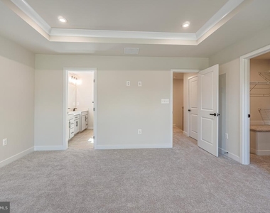 1400 Crested Iris Drive - Photo Thumbnail 31