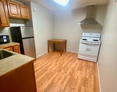 10321 Watford Lane - Photo Thumbnail 1