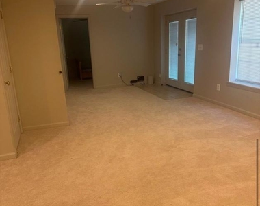 10321 Watford Lane - Photo Thumbnail 5