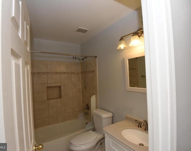 7953 Coachcrest Court - Photo Thumbnail 17
