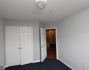 7953 Coachcrest Court - Photo Thumbnail 14