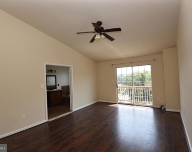 7953 Coachcrest Court - Photo Thumbnail 22