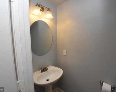 7953 Coachcrest Court - Photo Thumbnail 8