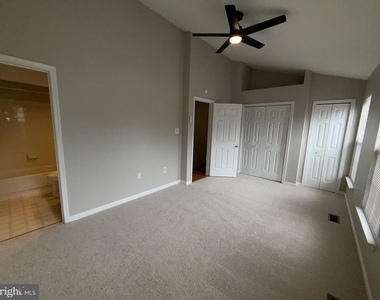 12730 Nettlecreek Place - Photo Thumbnail 10