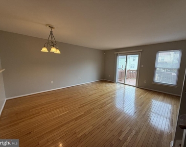 12730 Nettlecreek Place - Photo Thumbnail 4