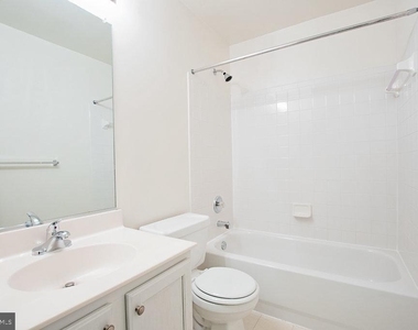 10558 Crooked Branch Court - Photo Thumbnail 17