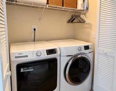 6972 Kona Drive - Photo Thumbnail 12