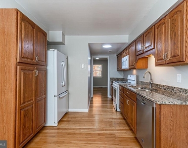 4311 Elliot Court - Photo Thumbnail 5