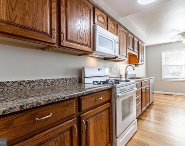 4311 Elliot Court - Photo Thumbnail 3