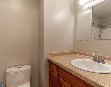 4311 Elliot Court - Photo Thumbnail 13