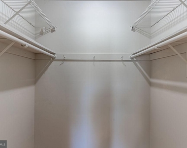 4311 Elliot Court - Photo Thumbnail 10