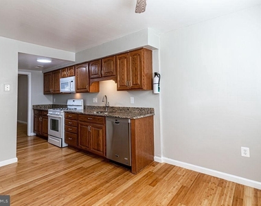 4311 Elliot Court - Photo Thumbnail 2