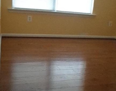 2554 Miranda Court - Photo Thumbnail 18