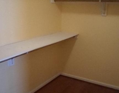 2554 Miranda Court - Photo Thumbnail 11