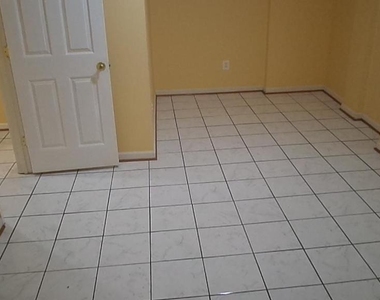 2554 Miranda Court - Photo Thumbnail 26