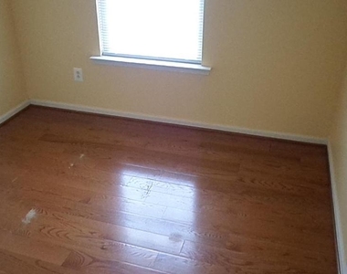 2554 Miranda Court - Photo Thumbnail 16